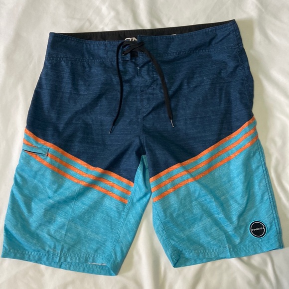 O’Neill Men’s swim trunks size 34 - Picture 1 of 5